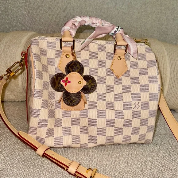 💞 Monogram Vivienne Doll puffed bag charm - Picture 4 of 12